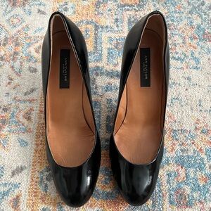 Ann Taylor black patent perfect pump heels almond toe